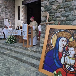 Biskup Šaško predvodio misu na Sljemenu za hodočasnike na zagrebačkom zavjetnom hodočašću u Mariju Bistricu